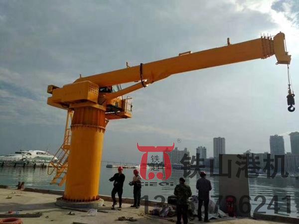 福建廈門船用起重機廠家 緊急制動+過載保護(hù)船用起重機雙重保障